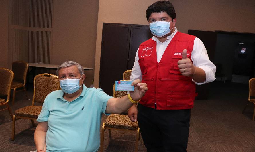 Seremi de Gobierno invita a vacunarse con segunda dosis de refuerzo ante alza de casos positivos en Los Ríos