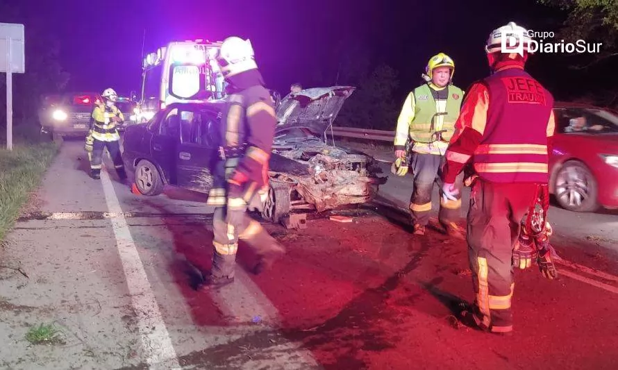 Vehículo despistó y chocó en ruta Paillaco-Itropulli